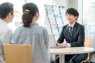 保険募集人・営業サポート担当者のマルチタスク化と人手不足