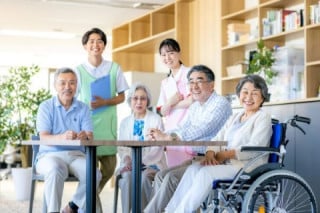高齢者医療拠出金の増加と健康保険組合の財政圧迫