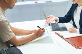 【外国籍加入者向け】多言語による保険制度・医療受診マナーの自動解説