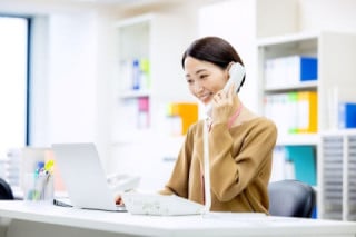 定型的な問い合わせが多い健康保険組合