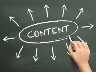 コンテンツSEOは発信費用や維持費がかからないので、幅広い層との接点を積極的に作れる コンテンツSEOは発信費用や維持費がかからないので、幅広い層との接点を積極的に作れる