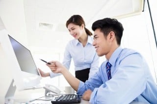 ホームページ制作会社(業者)選びが成功するか失敗するかは、クライアント側の準備が大きく影響する ホームページ制作会社(業者)選びが成功するか失敗するかは、クライアント側の準備が大きく影響する