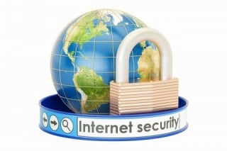 中間者攻撃を中心としたサイバー攻撃を抑制するため、GoogleはSSLの導入を推進している 中間者攻撃を中心としたサイバー攻撃を抑制するため、GoogleはSSLの導入を推進している