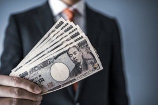 採用活動のコストパフォーマンスを判断するには、採用コストの総額よりも採用単価が重要 採用活動のコストパフォーマンスを判断するには、採用コストの総額よりも採用単価が重要