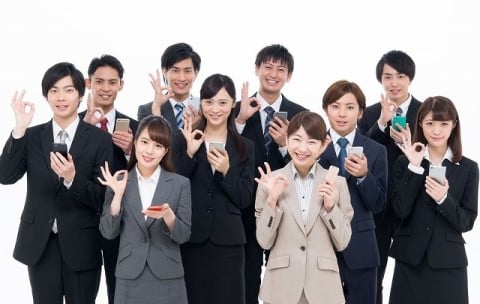 採用サイト・採用ページを充実化することで他の求人媒体の求人効果も増幅される 採用サイト・採用ページを充実化することで他の求人媒体の求人効果も増幅される
