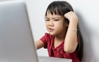 Webページではファーストビューで訪問者の心を惹きつけられなければ、それ以降を読んでもらえない Webページではファーストビューで訪問者の心を惹きつけられなければ、それ以降を読んでもらえない