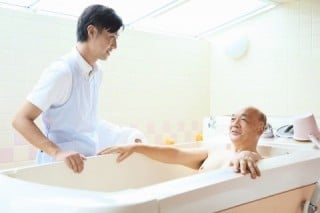本来BtoCの企業が、BtoBの顧客層を狙ったりその逆をしたりするのも、勝てる市場の設定では有効 本来BtoCの企業が、BtoBの顧客層を狙ったりその逆をしたりするのも、勝てる市場の設定では有効