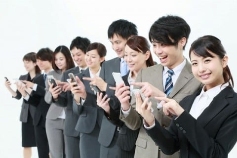 会社・団体の魅力を伝えるスマホサイトを制作・リニューアル！