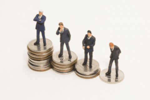大半の企業ホームページは商品・サービスの紹介ページですら、質と量が不十分になっている 大半の企業ホームページは商品・サービスの紹介ページですら、質と量が不十分になっている