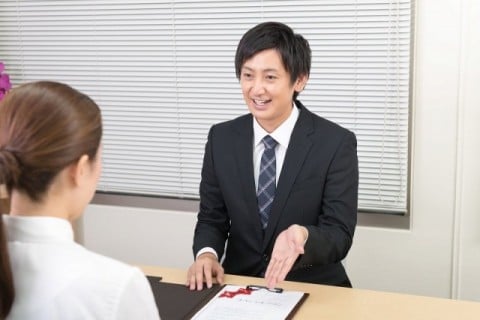 いきなりお客様インタビューに入るのではなく、最初に基本事項をお話しする いきなりお客様インタビューに入るのではなく、最初に基本事項をお話しする