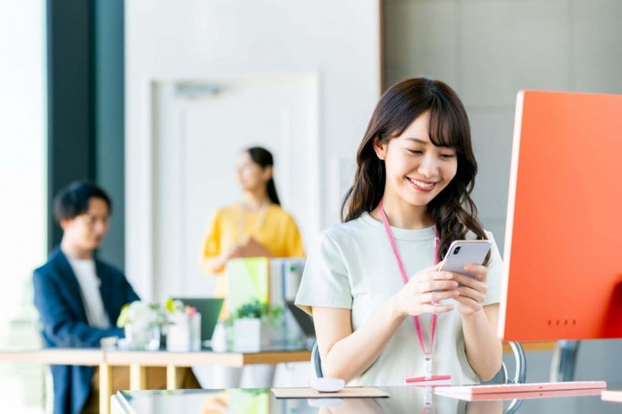 LINEを企業で運用する際のメリットとデメリット LINEを企業で運用する際のメリットとデメリット