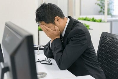 従業員10名の小さな会社にも被害が… セキュリティが弱い中小企業が集中的に狙われる 従業員10名の小さな会社にも被害が… セキュリティが弱い中小企業が集中的に狙われる