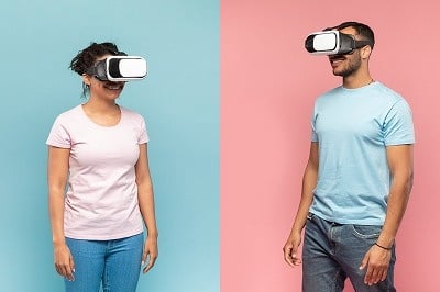 VR機器が普及するか？