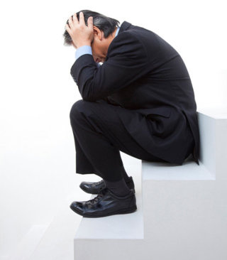情報流出の悪評が拡散され、ネット上にいつまでも残ってしまう 情報流出の悪評が拡散され、ネット上にいつまでも残ってしまう